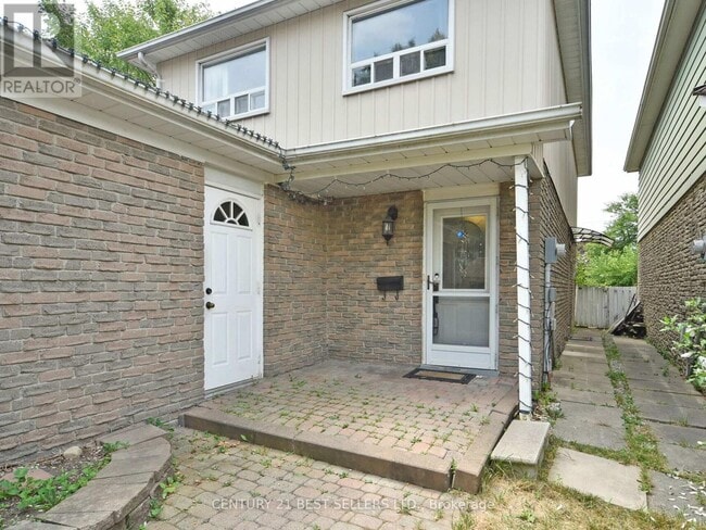 Building Photo - 48 Marrakesh Dr
