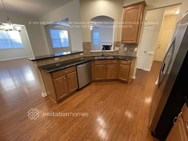 Foto del edificio - 13611 Delstone Dr