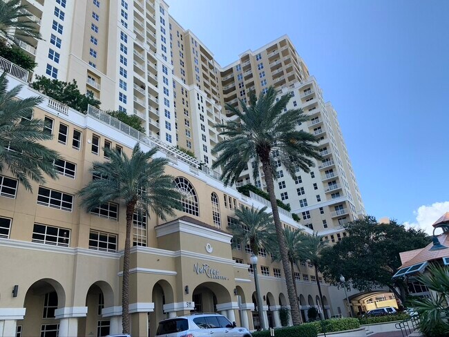 Foto del edificio - 511 SE 5th Ave