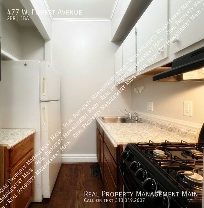 Building Photo - Midtown Carriage House