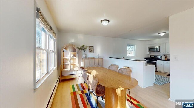 Foto del edificio - 121 3rd St