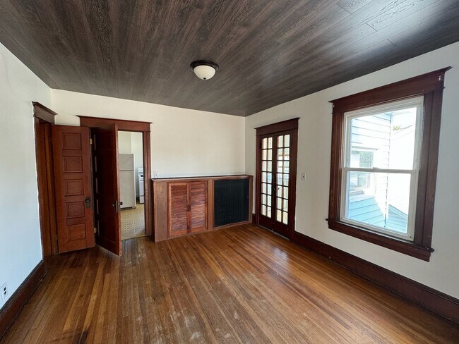 Foto del edificio - 504 W Thomas St