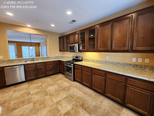 Foto del edificio - Riverside 3 Bedroom Home