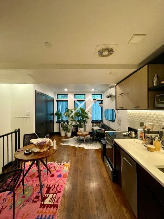 Building Photo - 1 bedroom in BROOKLYN NY 11216