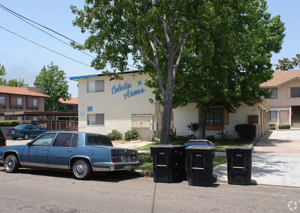 Building Photo - 561 D St