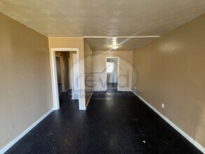 Building Photo - 2436 Charjean Cove