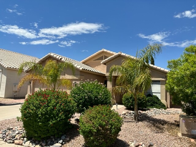 Building Photo - 9260 E Dreyfus Pl