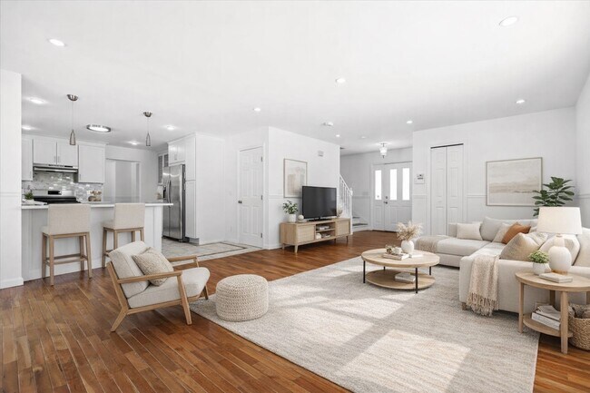 Building Photo - 44 Greenvale Cir