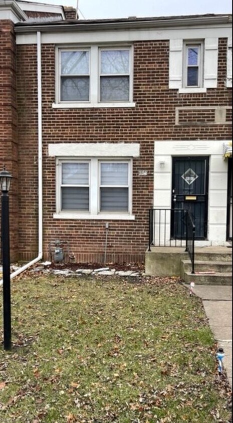 Primary Photo - 733 E 105th St