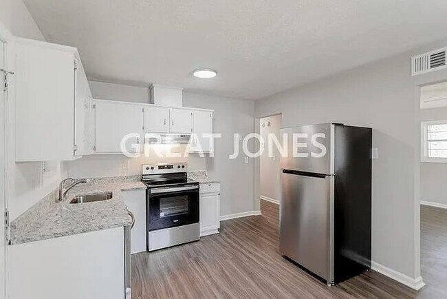 Building Photo - 5214 Dana Dr