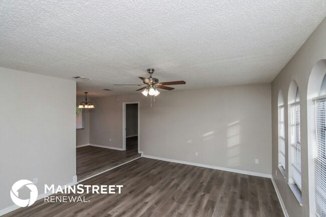 Foto del edificio - 983 Eastlake St SE