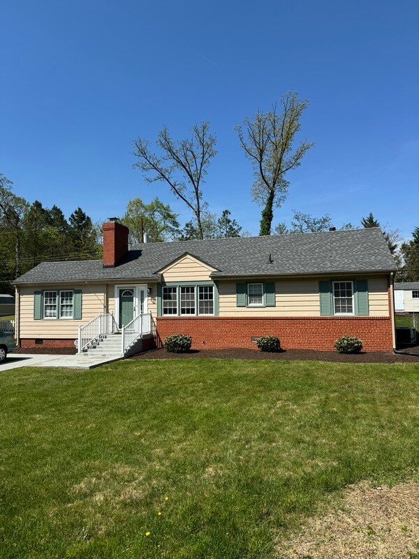 Building Photo - 9008 Farmington Dr