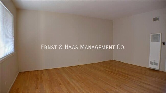Foto del edificio - 734 Linden Ave