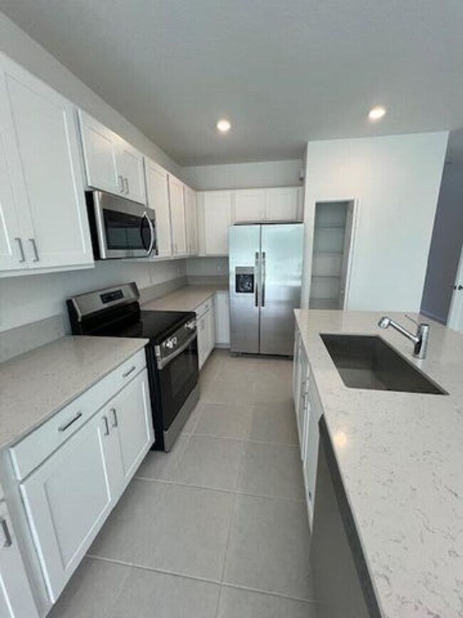 Foto del edificio - 5355 Flannigan Wy