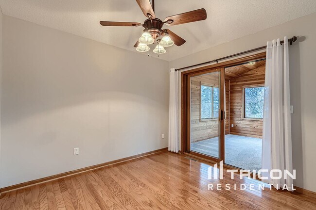 Foto del edificio - 739 Ashley Dr