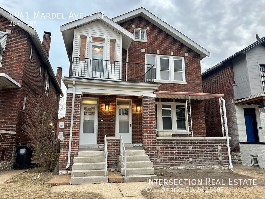 Foto principal - Stunning Rehab at this 2bd/1ba Duplex Apar...