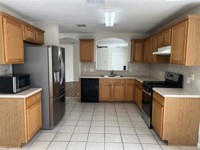 Building Photo - 1204 Sleepytime Trail