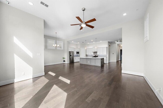 Building Photo - 1405 Arkley Way