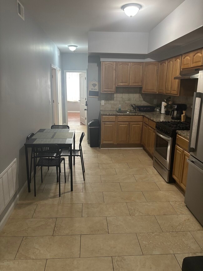 Building Photo - 142 Ripley Pl