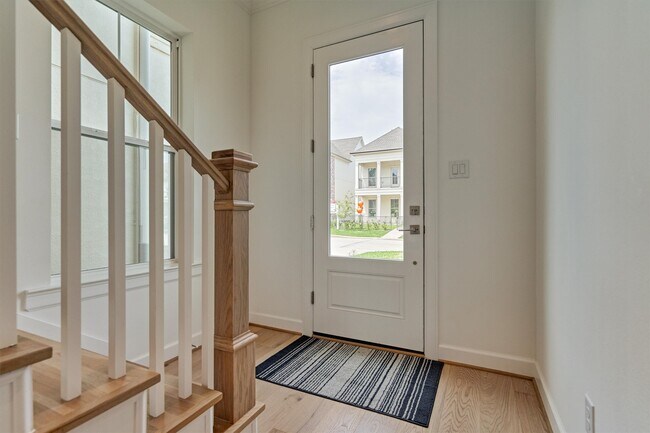Foto del edificio - 2037 Carlson Creek Dr