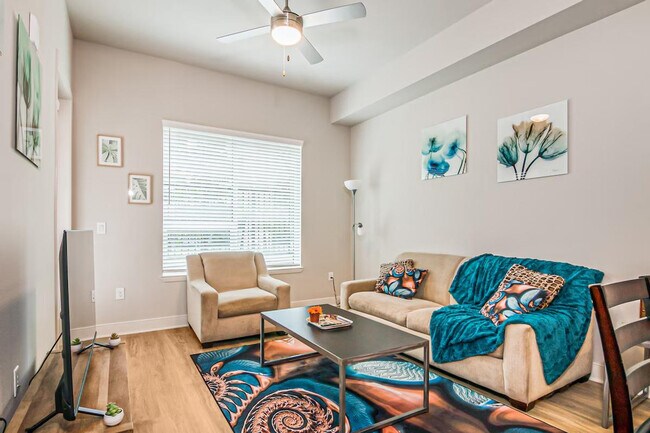 Foto del edificio - 950 Leeland St