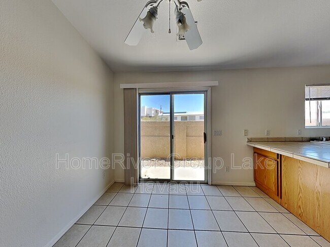 Foto del edificio - 1767 Magnolia Dr