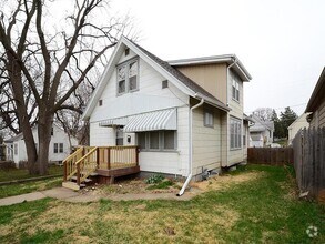 Christie Heights Student Apartments for Rent - Omaha, NE | Apartments.com