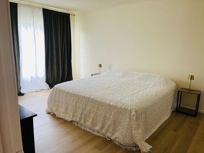 Foto del edificio - 3150 N Palm Aire Dr