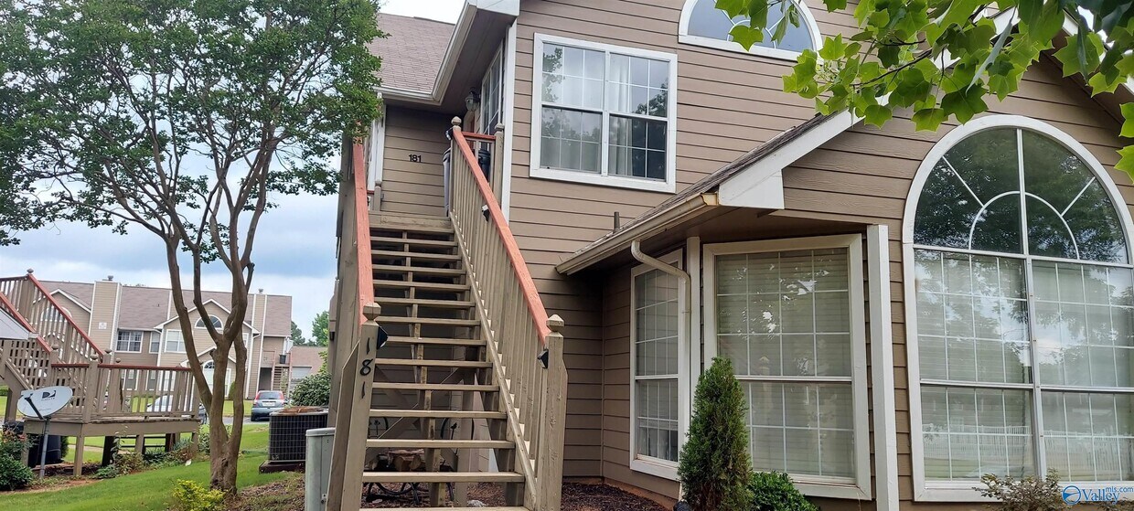 181 Waters Edge Ln Unit 8, Madison, AL 35758 Condo for Rent in