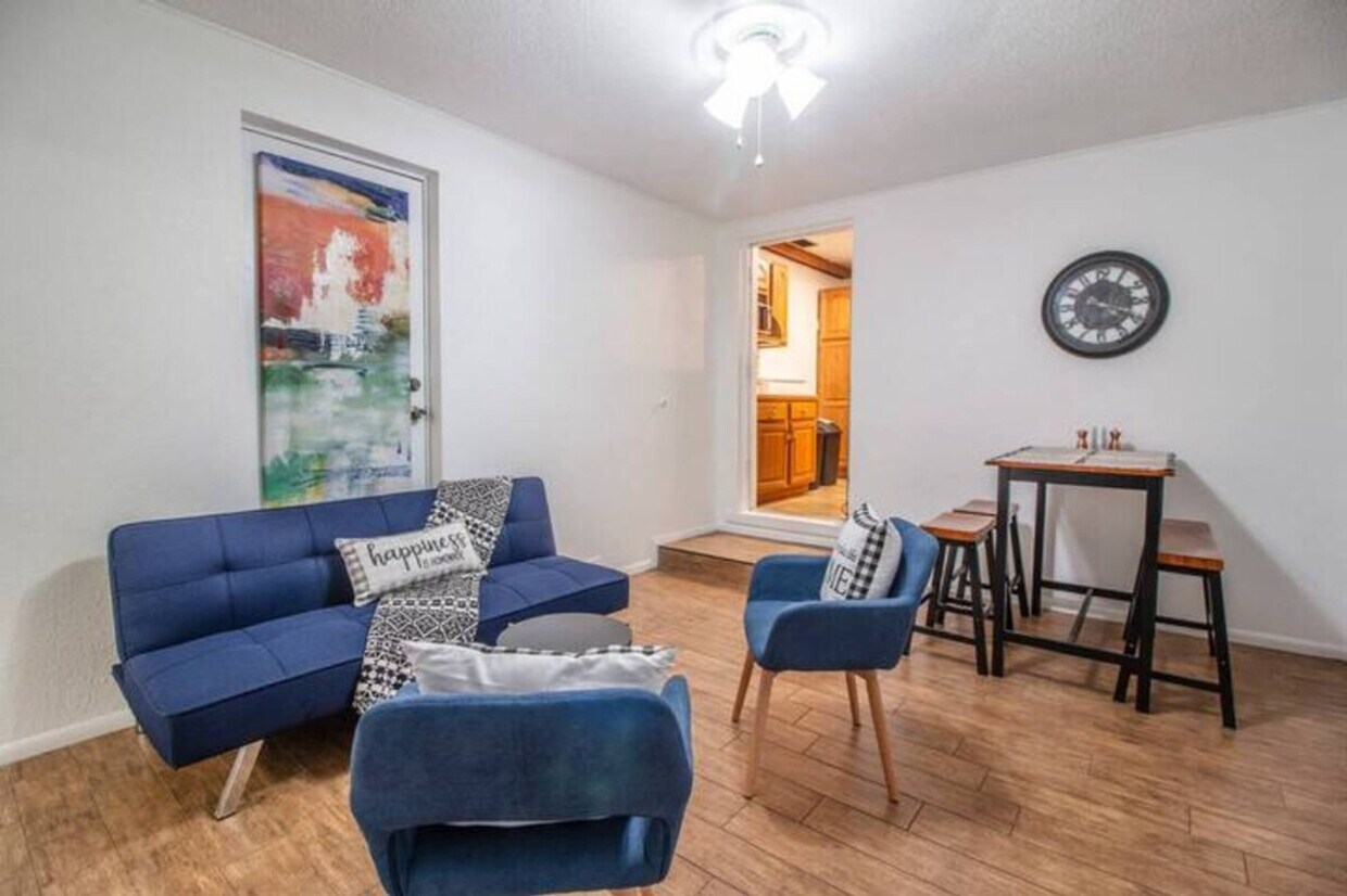 Foto principal - 2517 Marzel Ave