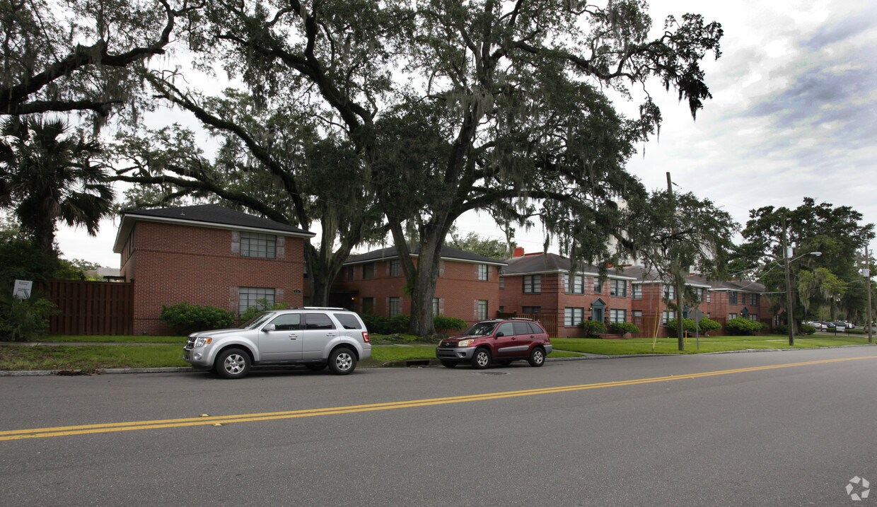 Primary Photo - May Street Apartments