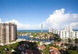 Foto principal - 19500 Turnberry Way