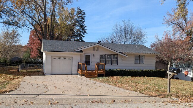 Foto del edificio - 7512 N Hemple Ave