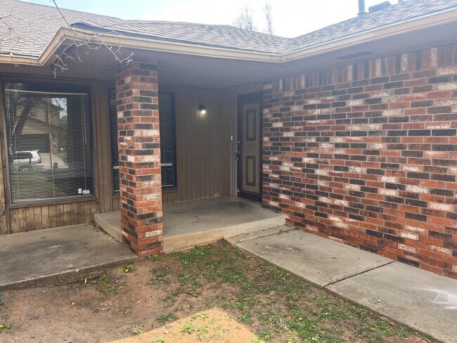 Building Photo - 7312 Kings Manor Ct