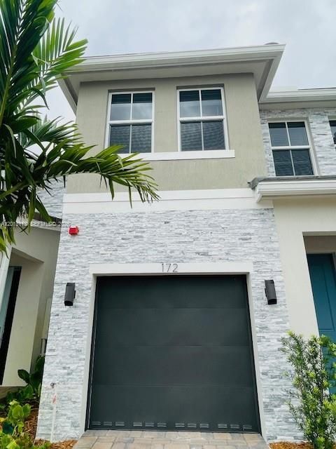 Foto del edificio - 172 SW 171st Ln