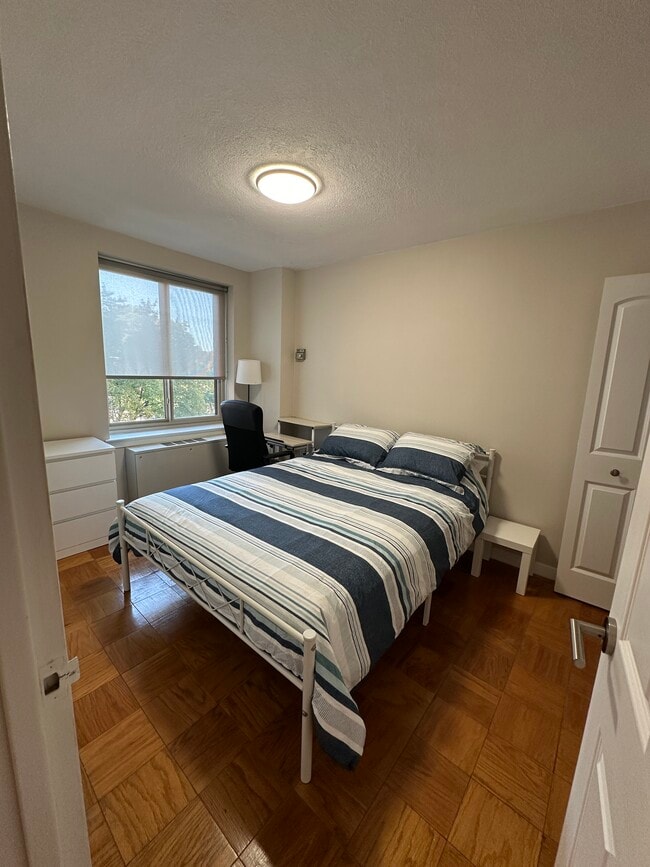 Building Photo - 3000 Spout Run Pkwy