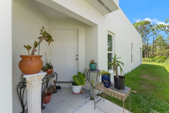 Foto del edificio - 12039 Henley Ave