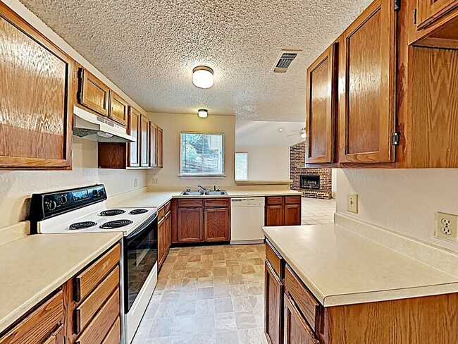 Building Photo - 7552 Boxwood Ct