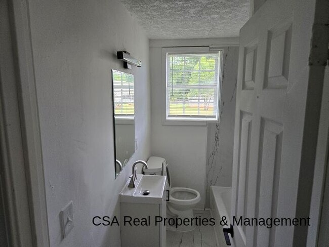 Building Photo - 4146 Briscoe St NW