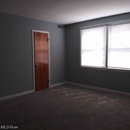 Building Photo - 15500 Van Aken Blvd