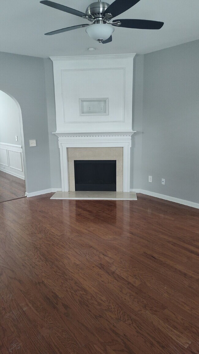 Building Photo - Two Story Home in a Gated Neighborhood