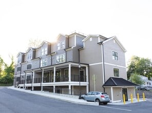 Building Photo - 887 Federal Rd
