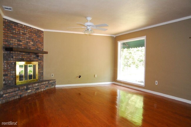 Building Photo - 3 br, 2 bath House - 2148 Alice Dr