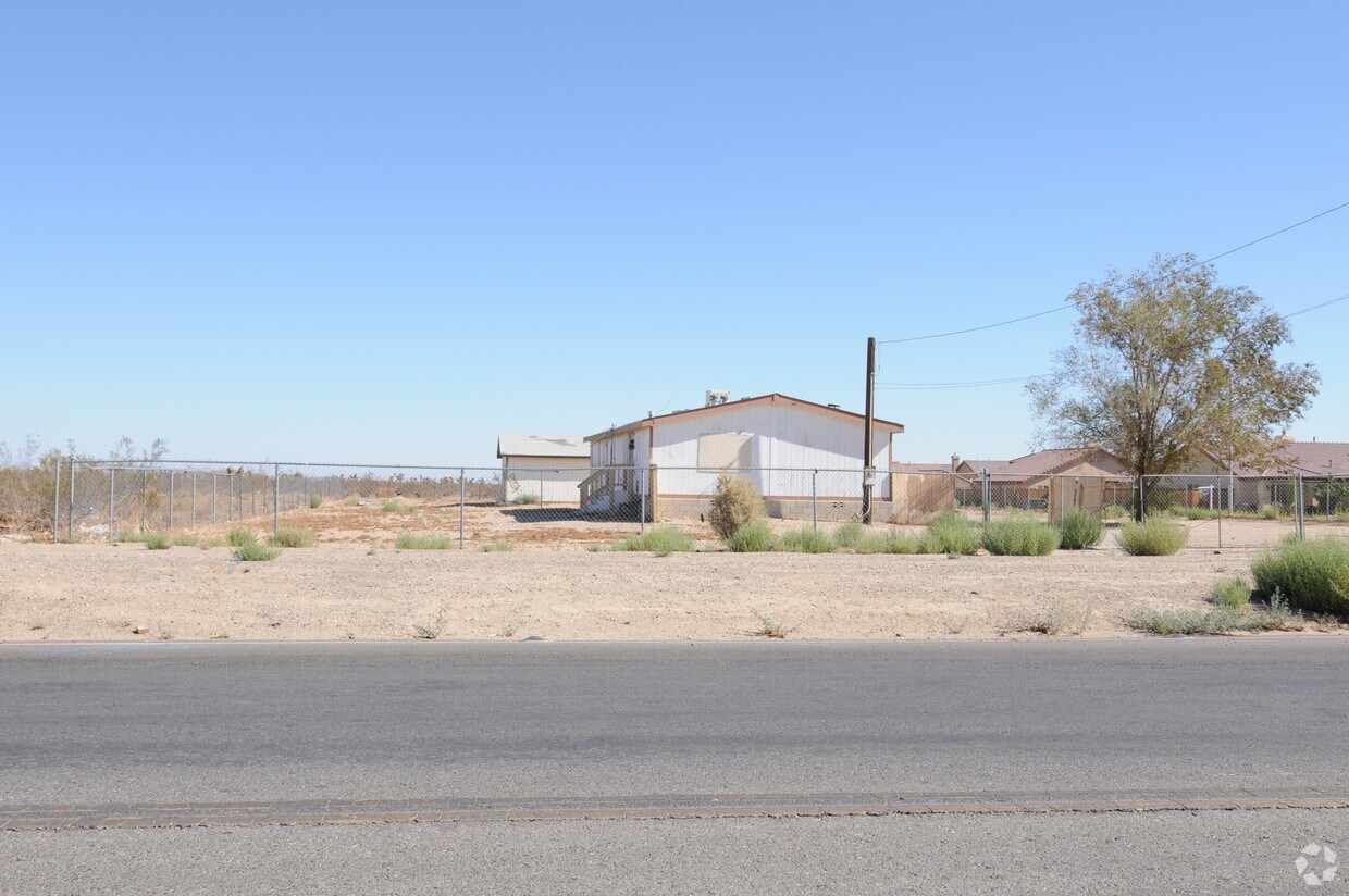 10200 Chamberlaine Way, Adelanto, CA 92301 Apartments in Adelanto, CA