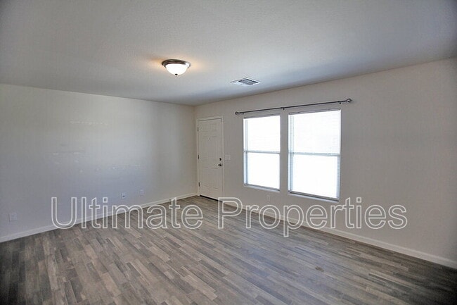 Building Photo - 478 Cahan Dr