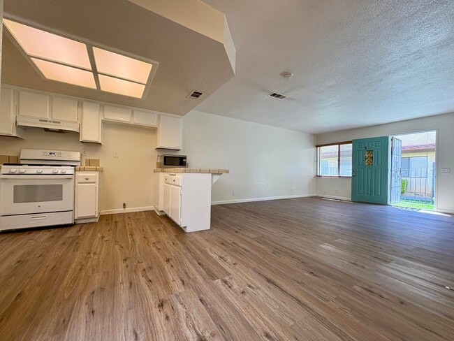 Building Photo - 1739 W Ave J15