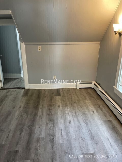 Foto del edificio - 116 Fourth St. Apt.-3