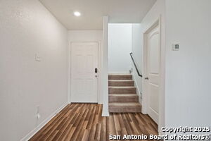 Foto del edificio - 3106 Rosalind Way
