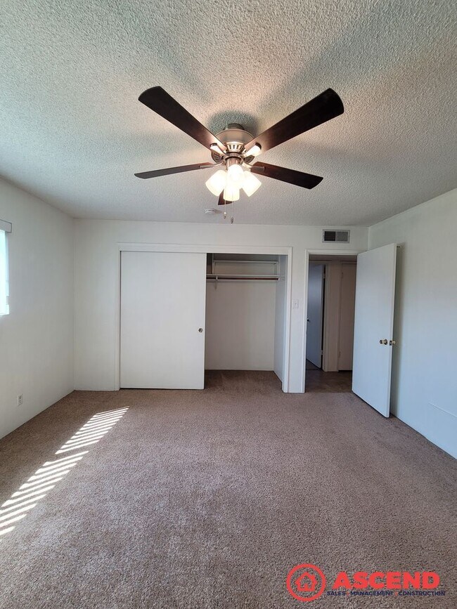 Building Photo - Comfortable 3BD/2BA Home in Bakersfield's 93309!