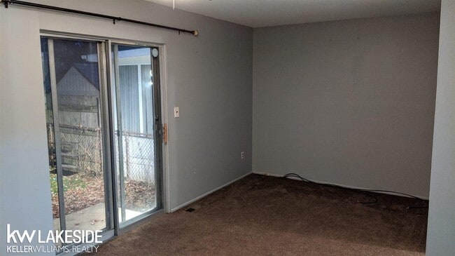 Building Photo - 112 S Christine Cir